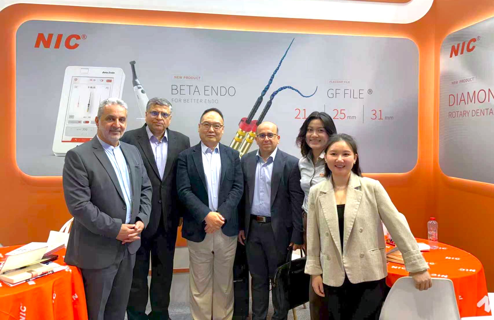 速航科技亮相迪拜口腔展 以創新實力連接全球牙科未來